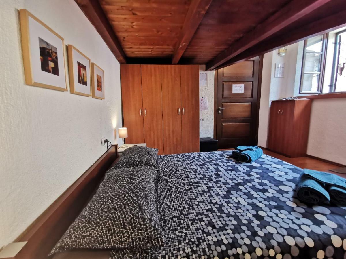 Studio Apartman Galerija Buzet Ngoại thất bức ảnh