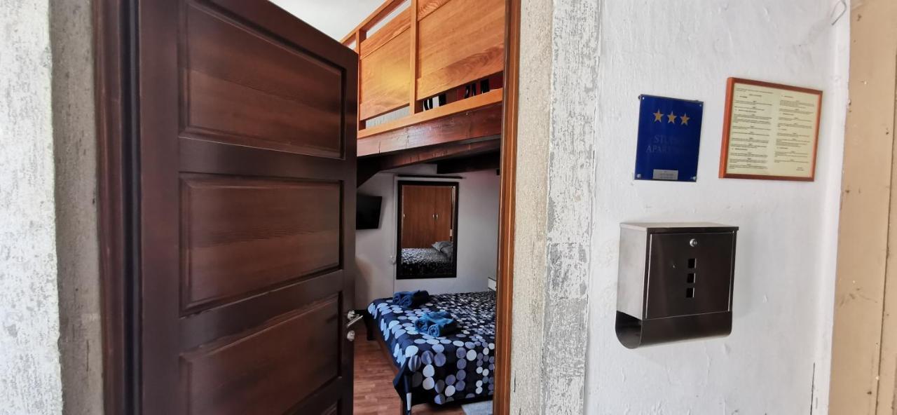 Studio Apartman Galerija Buzet Ngoại thất bức ảnh